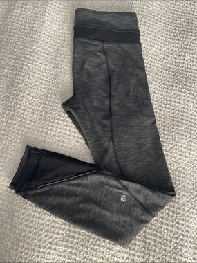 Lululemon Low-Rise Grey Heathered Leggings With Pockets and Zippers